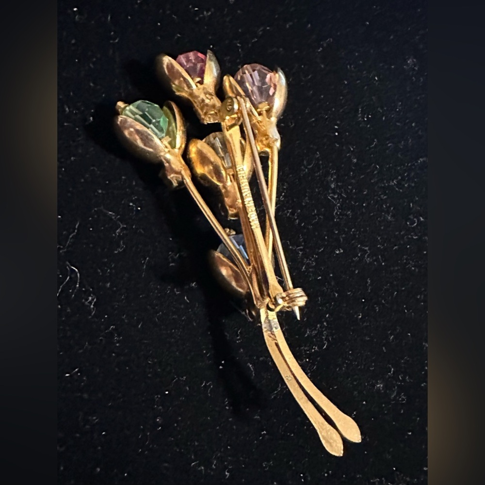 Vintage‎ Austrian Crystal Flower Pin - Picture 2 of 4